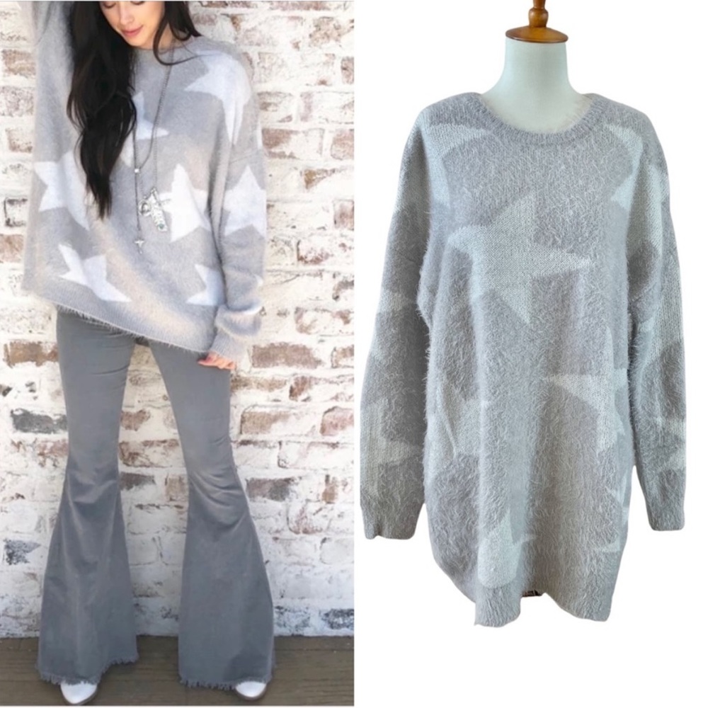 NWOT Show Me Your Mumu Leighanne Fuzzy Knit Oversize Star Sweater Grey White